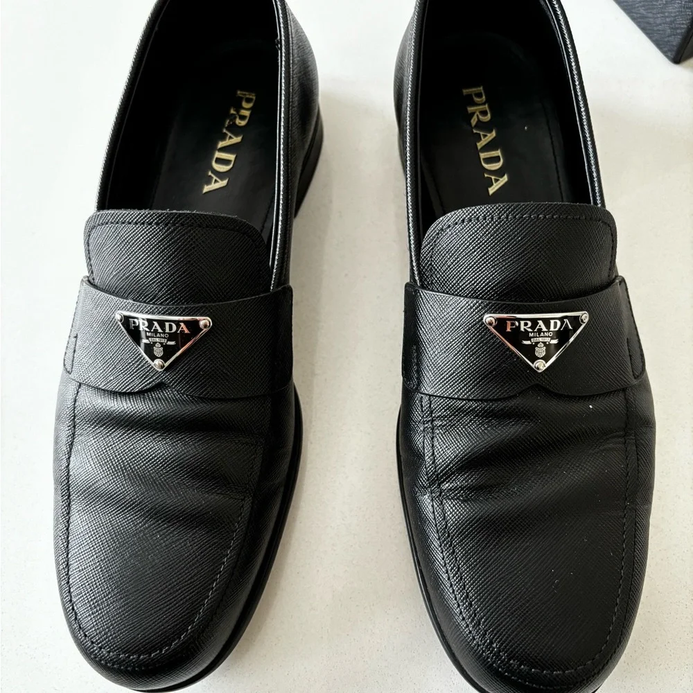 ‼️SOLD‼️
MENS PRADA saffiano leather loafers - Picture 2 of 11